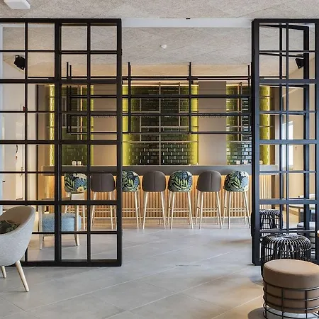 The Patio Hotel 4*