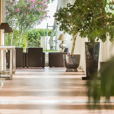 The Patio Ξενοδοχείο Αλμπουφέιρα