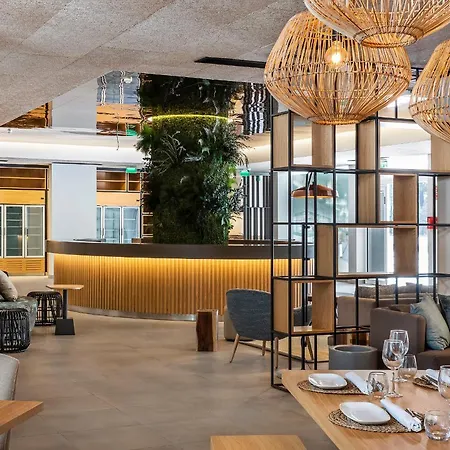 מלון The Patio 4*