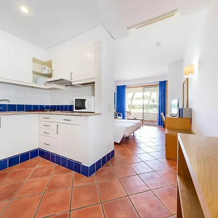 The Patio מלון 4*