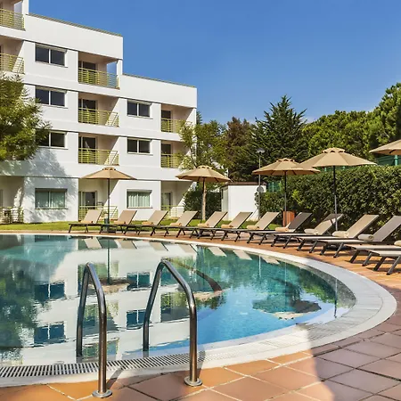 The Patio 4* אלבופיירה